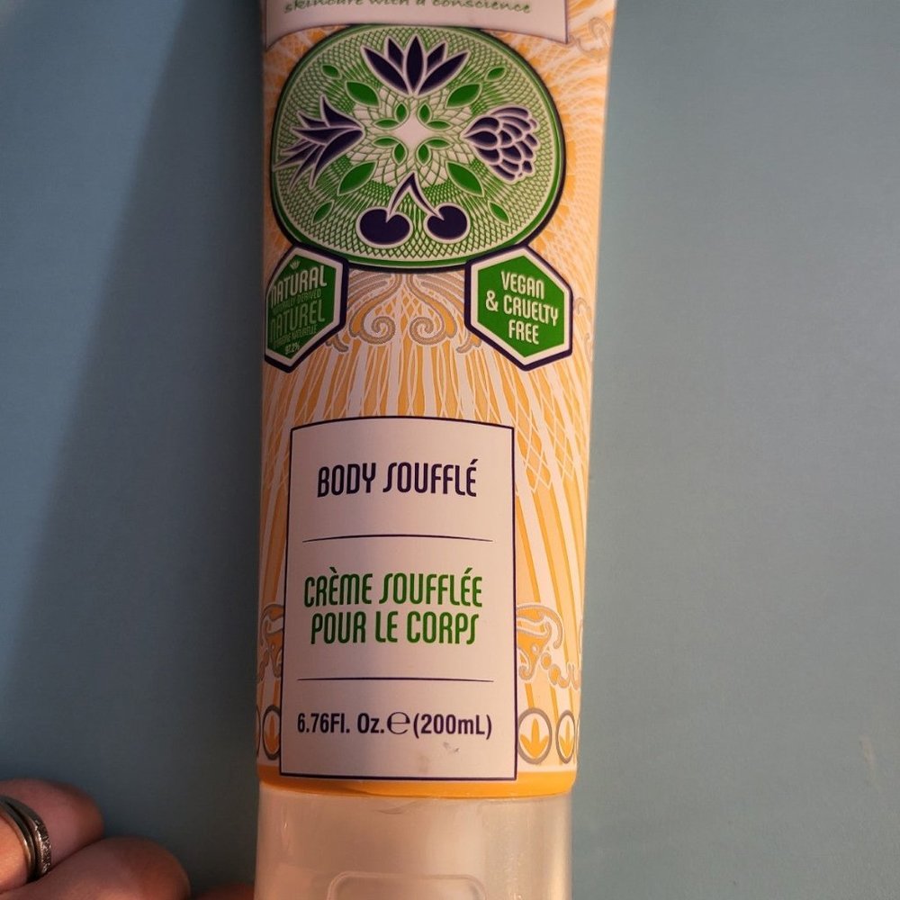 Human & Kind Body Souffle (6.76 fl. oz)